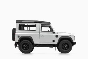 Land Rover Defender 90 Silver 1:18 by Almost Real