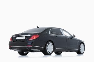 Mercedes - Maybach S-Class 2016 Obsidian Black  1:18 by Almost Real