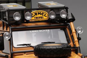 Land Rover Defender 90 "Camel Trophy" Borneo 1985 1:18 by Almost Real