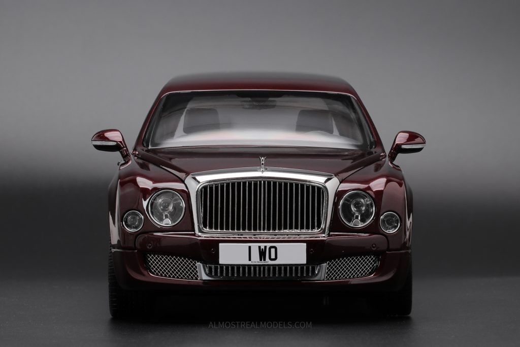 Bentley Mulsanne Grand Limousine Burgundy 1:18 by Almost Real