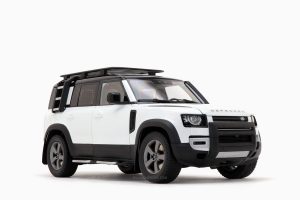 Land Rover Defender 110 2020 Fuji White 1:18 by Almost Real