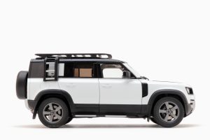 Land Rover Defender 110 2020 Fuji White 1:18 by Almost Real