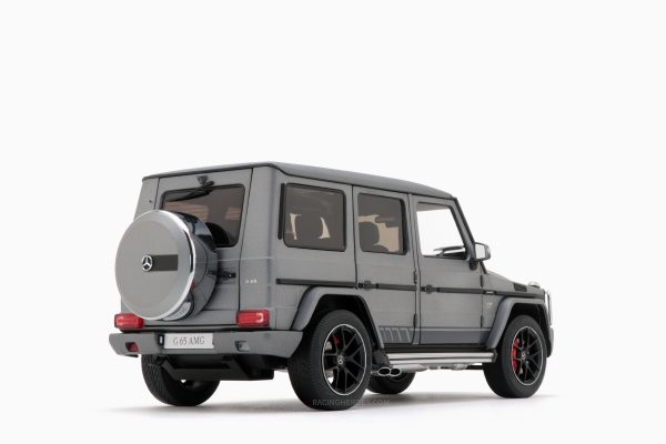 Mercedes-AMG G 63 (W463) 2017 Monza Grey Magno 1:18 by Almost Real