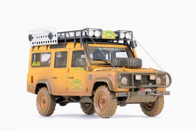 Land Rover Defender 110 “Camel Trophy” Sabah-Malaysia – 1993 Dirty Version 1:18 by Almost Real