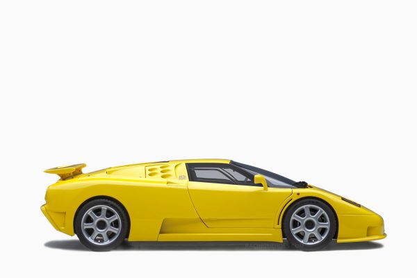 Bugatti EB110 SS Yellow 1:18 by AutoArt