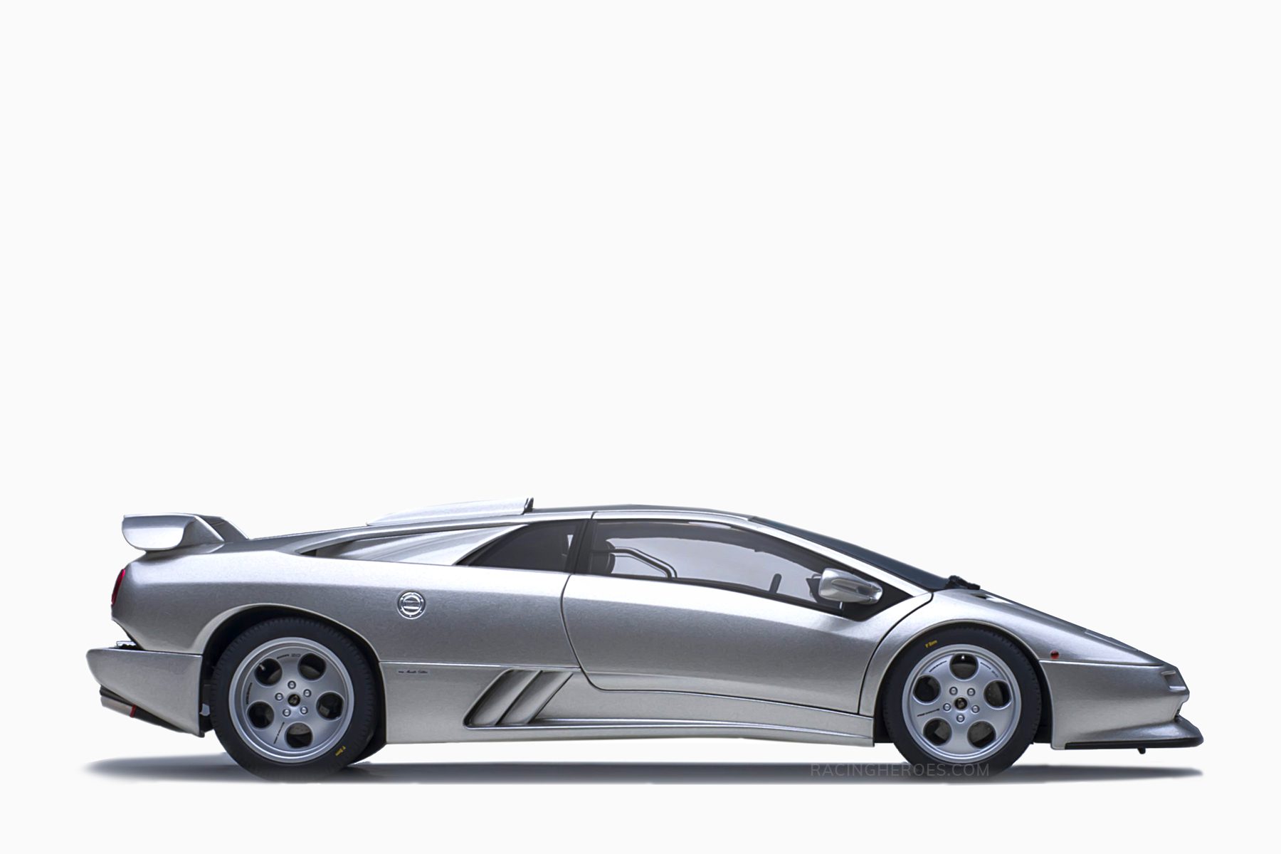 AutoArt Lamborghini Diablo SE30 Jota Silver 1/18 Diecast Car