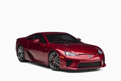 Lexus LFA, Pearl Red 1:18 by AutoArt