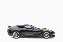 Chevrolet Corvette Grand Sport, Black/White Stripes 1:18 by AutoArt