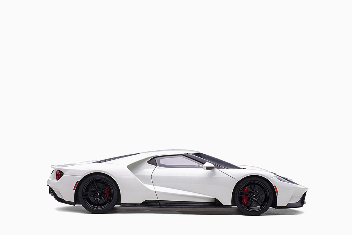 ford-gt-white-autoart-4
