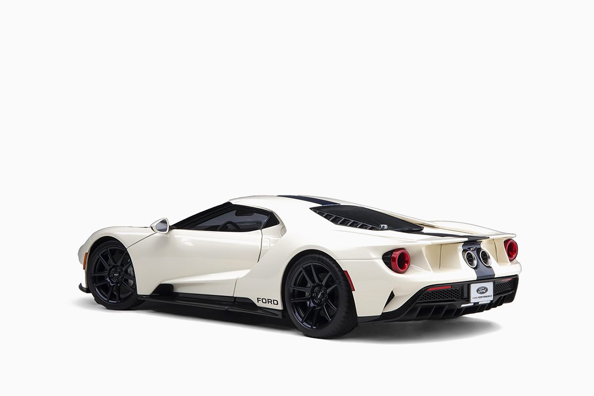 Ford GT Heritage Edition Prototype, Winbledon White 1:18 by AutoArt