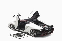 Lamborghini Centenario, Bianco Isis/Solid White 1:18 by AutoArt