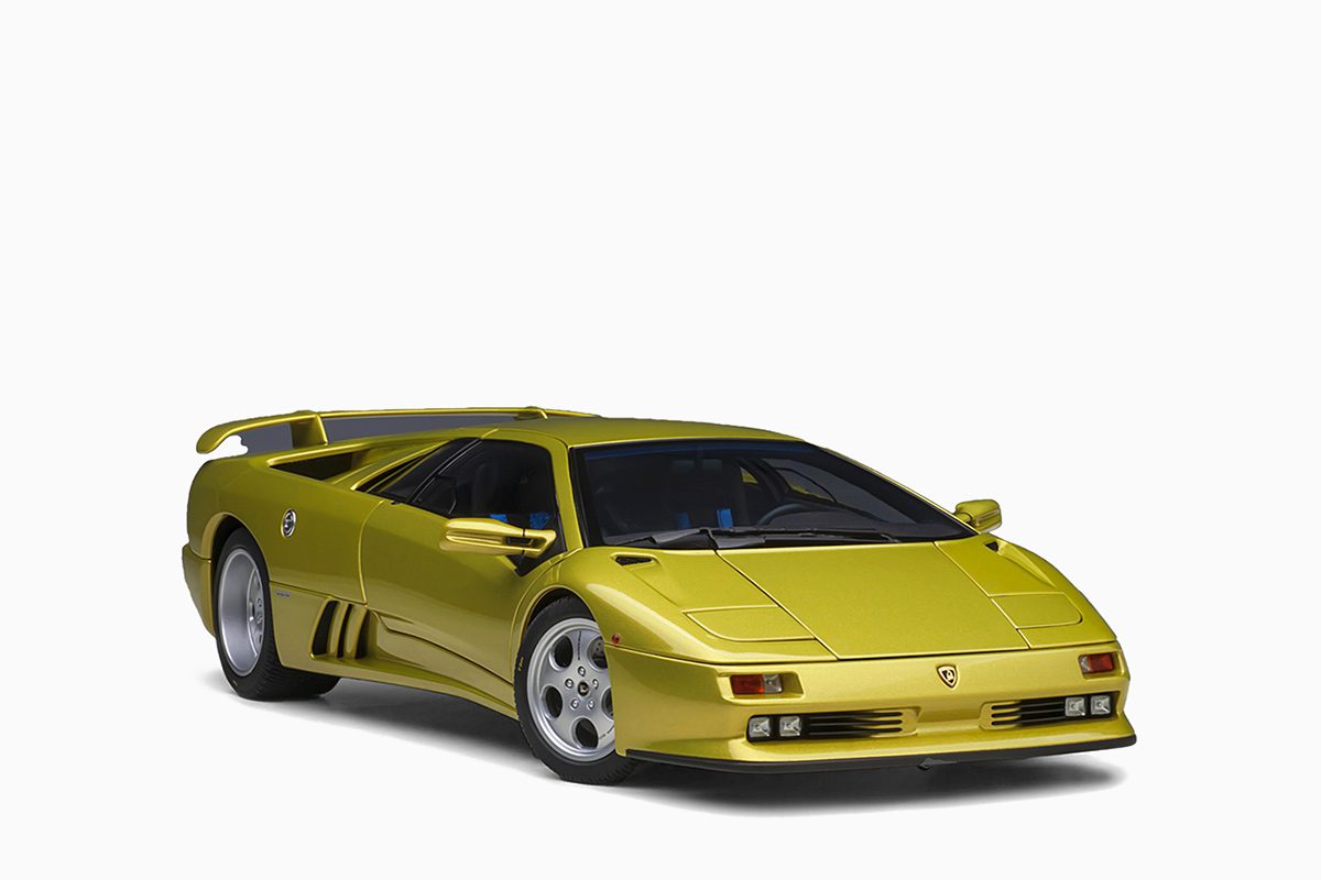 Lamborghini Diablo SE30, Giallo Spyder/Metallic Yellow 1:18 by AutoArt
