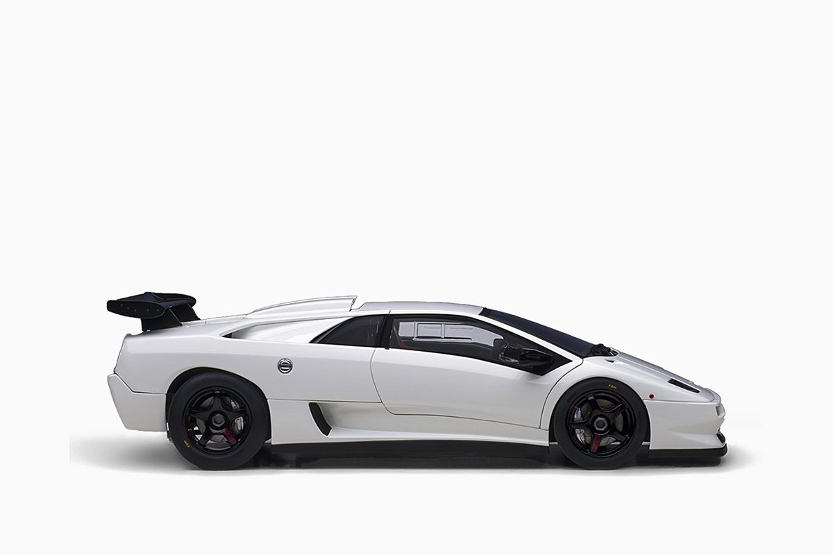 Lamborghini Diablo SV-R, Impact White 1:18 by AutoArt