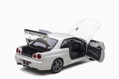Nissan Skyline GT-R (R34) V-Spec II, White Pearl 1:18 by AutoArt