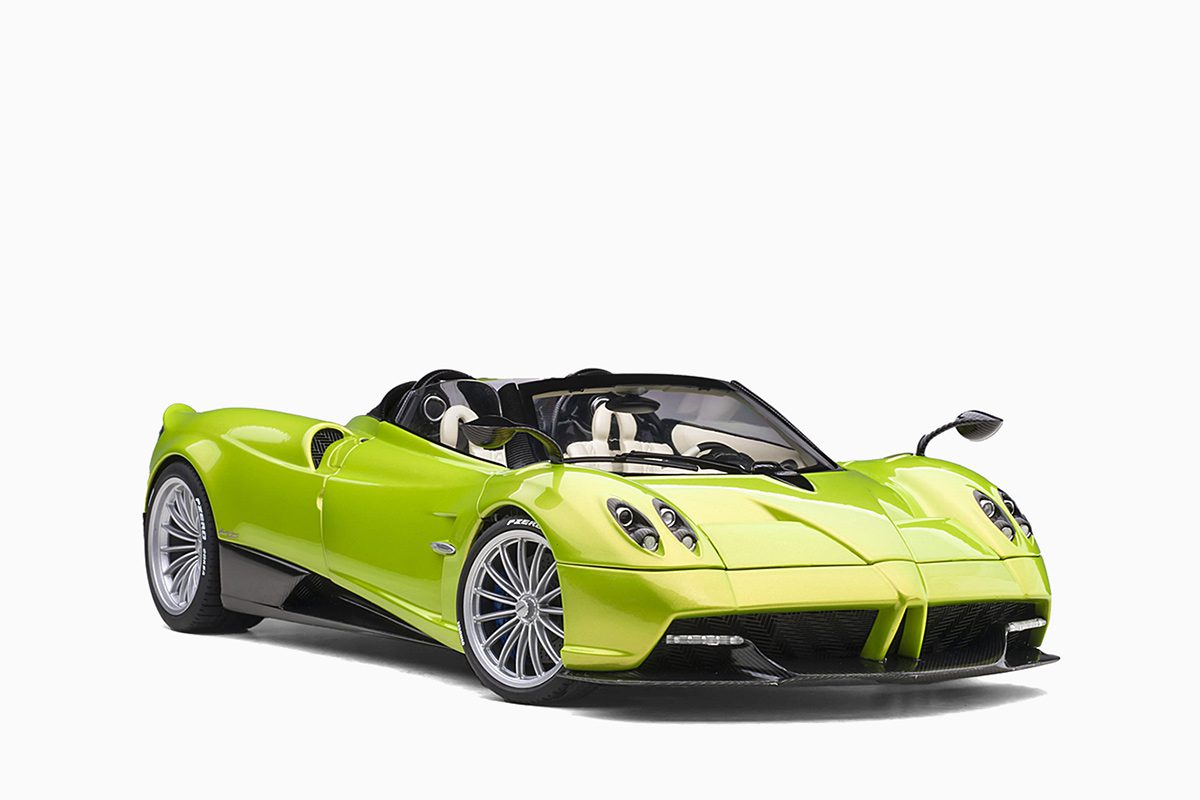 Pagani Huayra Roadster, Verde Firenze/Pearl Green 1:18 by AutoArt