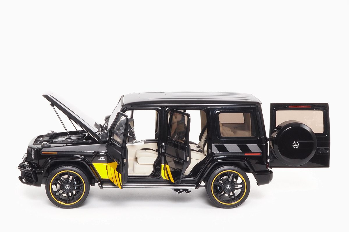 Mercedes-AMG G 63 2020 Black Cigarette Edition 1:18 by Almost Real