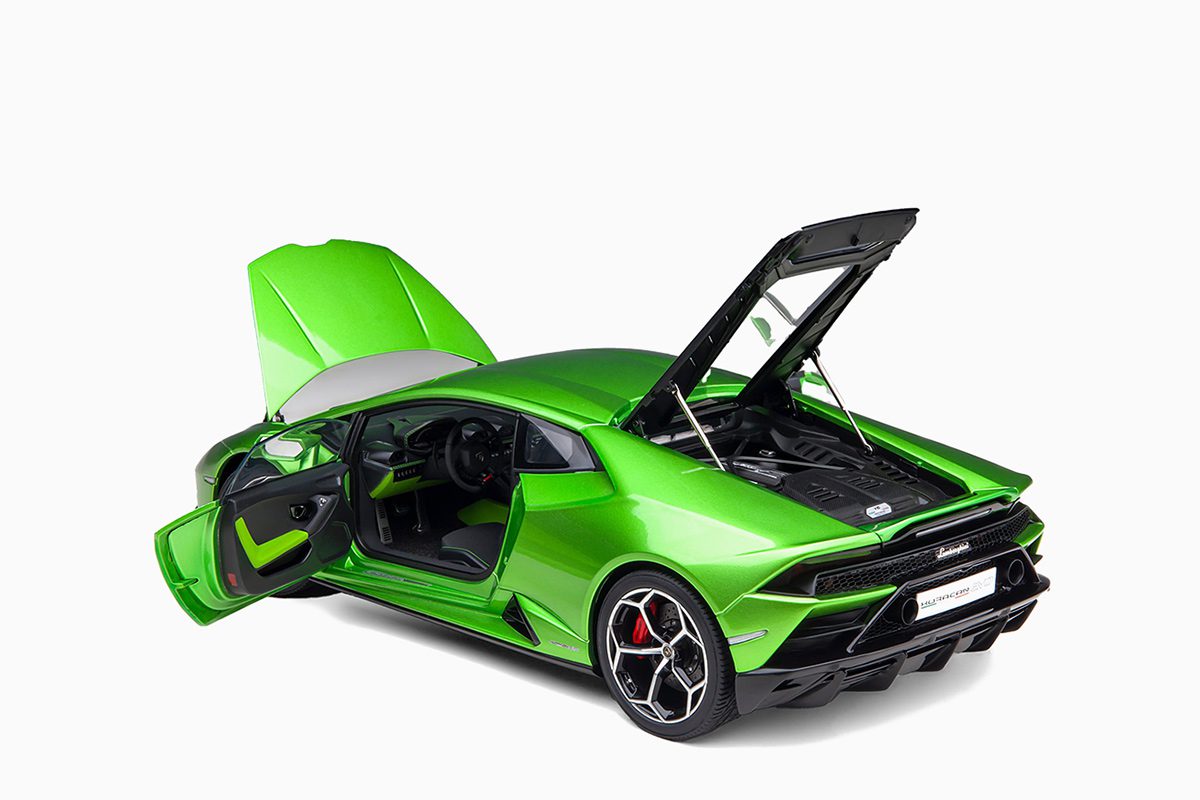 AutoArt Lamborghini Huracan EVO Green 1/18 Diecast Car