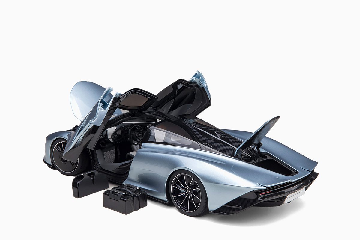 McLaren Speedtail, Frozen Blue 1:18 by Autoart