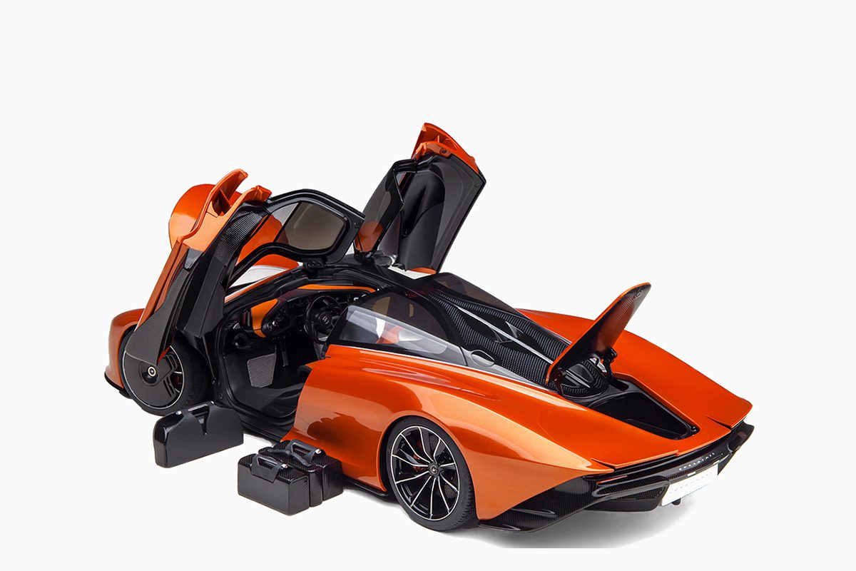 McLaren Speedtail, Volcano Orange 1:18 by Autoart