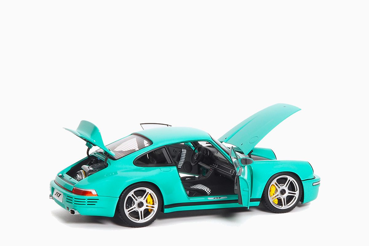 RUF SCR – 2018 Mint Green 1:18 Limited Edition by Almost Real
