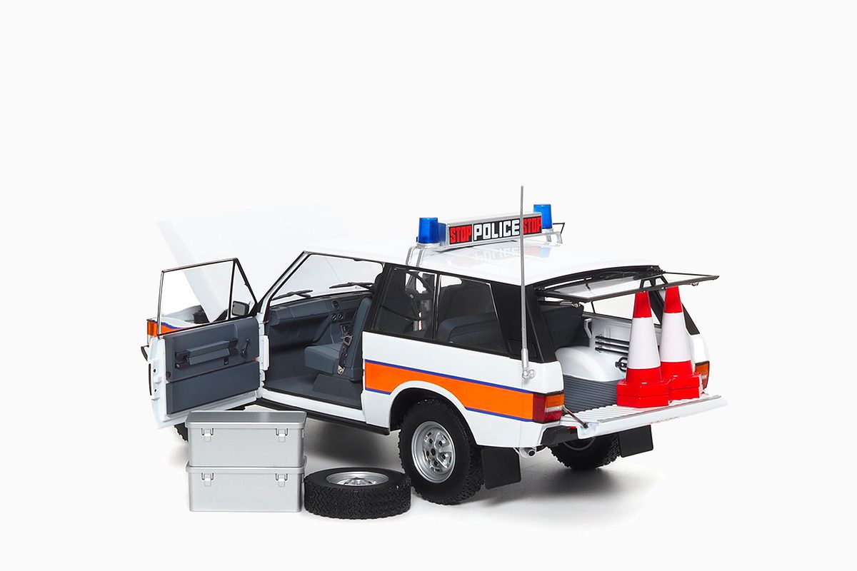 Range Rover Classic Police Car 1:18 by Almost Real
