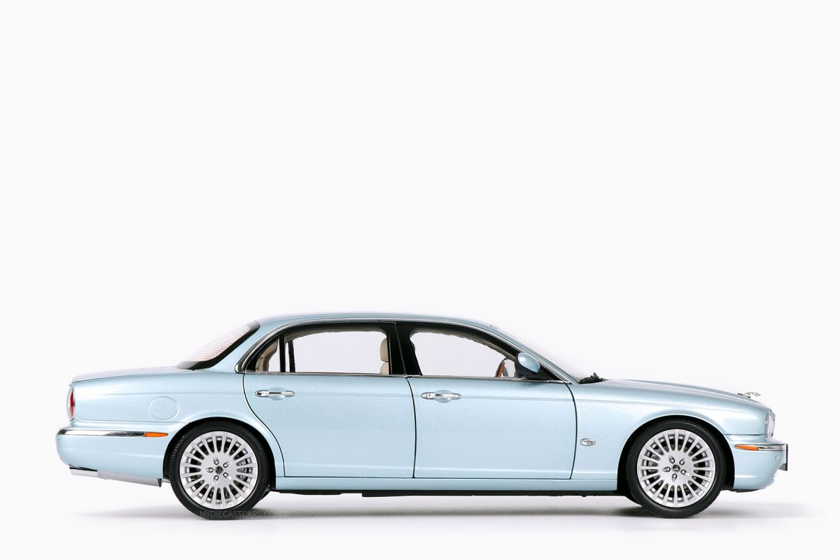 Jaguar XJ6 (X350) Seafrost Blue 1:18 by Almost Real