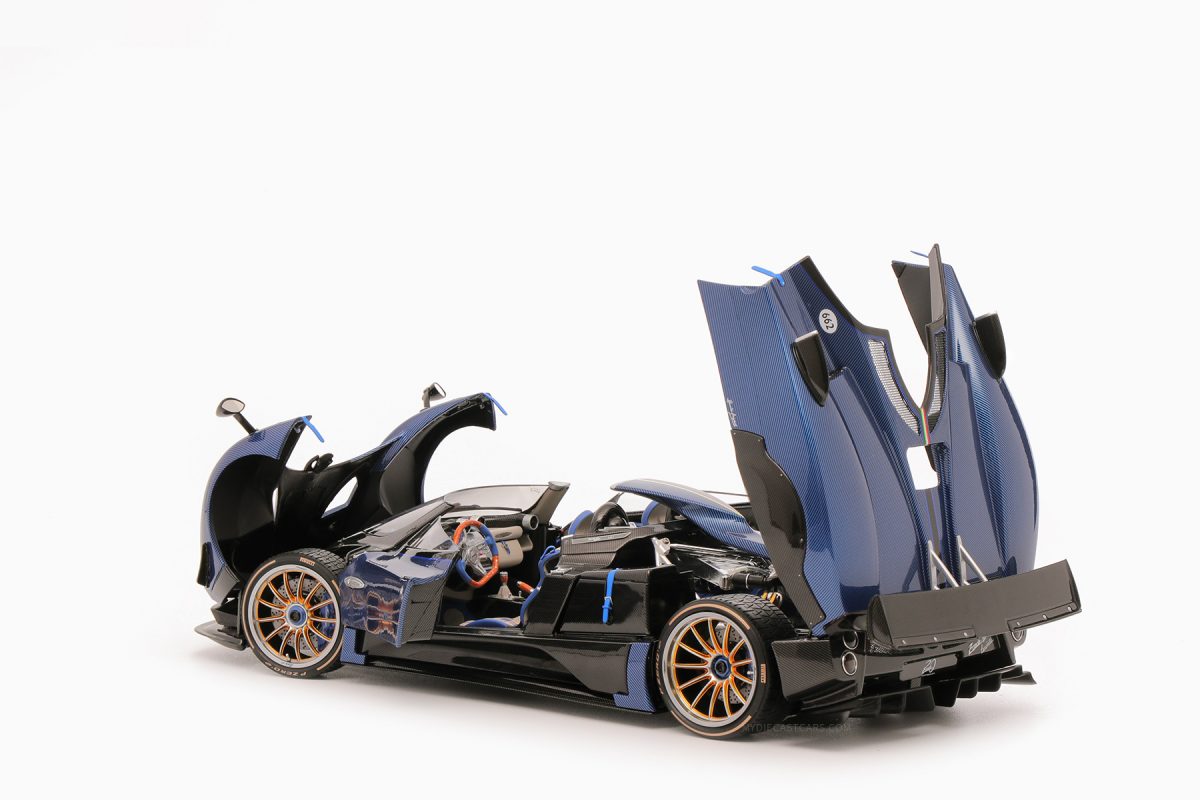 Pagani Zonda HP Carbon Blue 1:18 by LCD Models