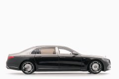 Mercedes - Maybach S-Class 2021 Black / Silver 1:18 by Almost Real