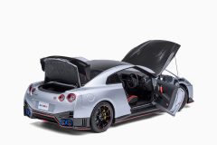 Nissan GT-R (R35) Nismo 2022 Special Edition, Ultimate Metal Silver 1:18 by Autoart