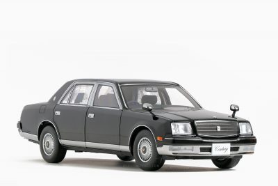 Toyota Century 1997 Black 1:18 by Almost Real