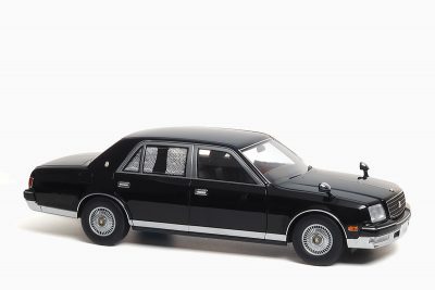 Toyota Century 1997 Black 1:18 by Almost Real