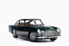 Aston Martin DB5, British Racing Green 1:18 by Autoart