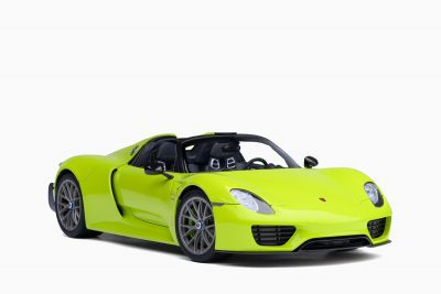 Porsche 918 Spyder Weissach Package Acid Green 1:18 by Autoart