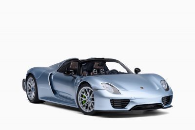 Porsche 918 Spyder Weissach Package Liquid Metal Chrome Blue 1:18 by Autoart