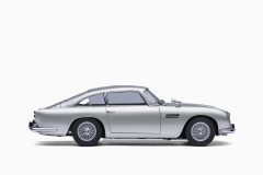 Aston Martin DB5 “Goldfinger”, w/weapons, Silver, 1:18 by Autoart