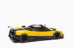 Pagani Zonda Cinque Roadster Yellow Giallo Ginevra 1:18 by Almost Real